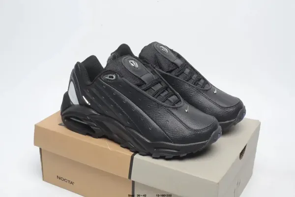 Nike Air Max Plus Black Sneakers - 1