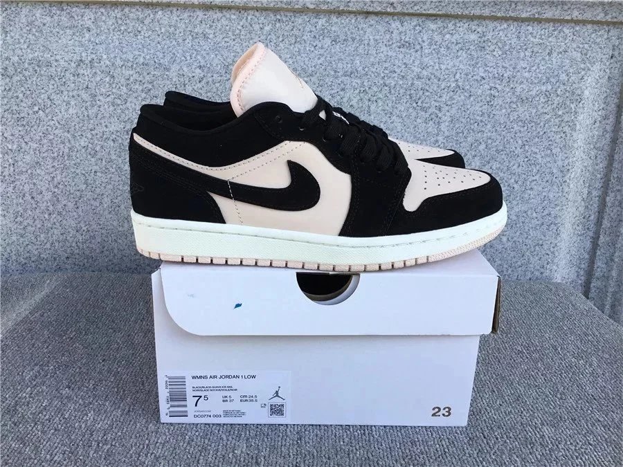 Nike Sneakers Air Jordan 1 Low — 19
