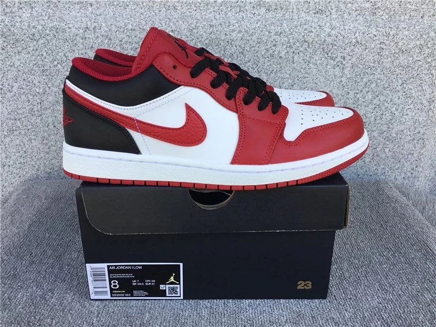 Nike Sneakers Air Jordan 1 Low image 8