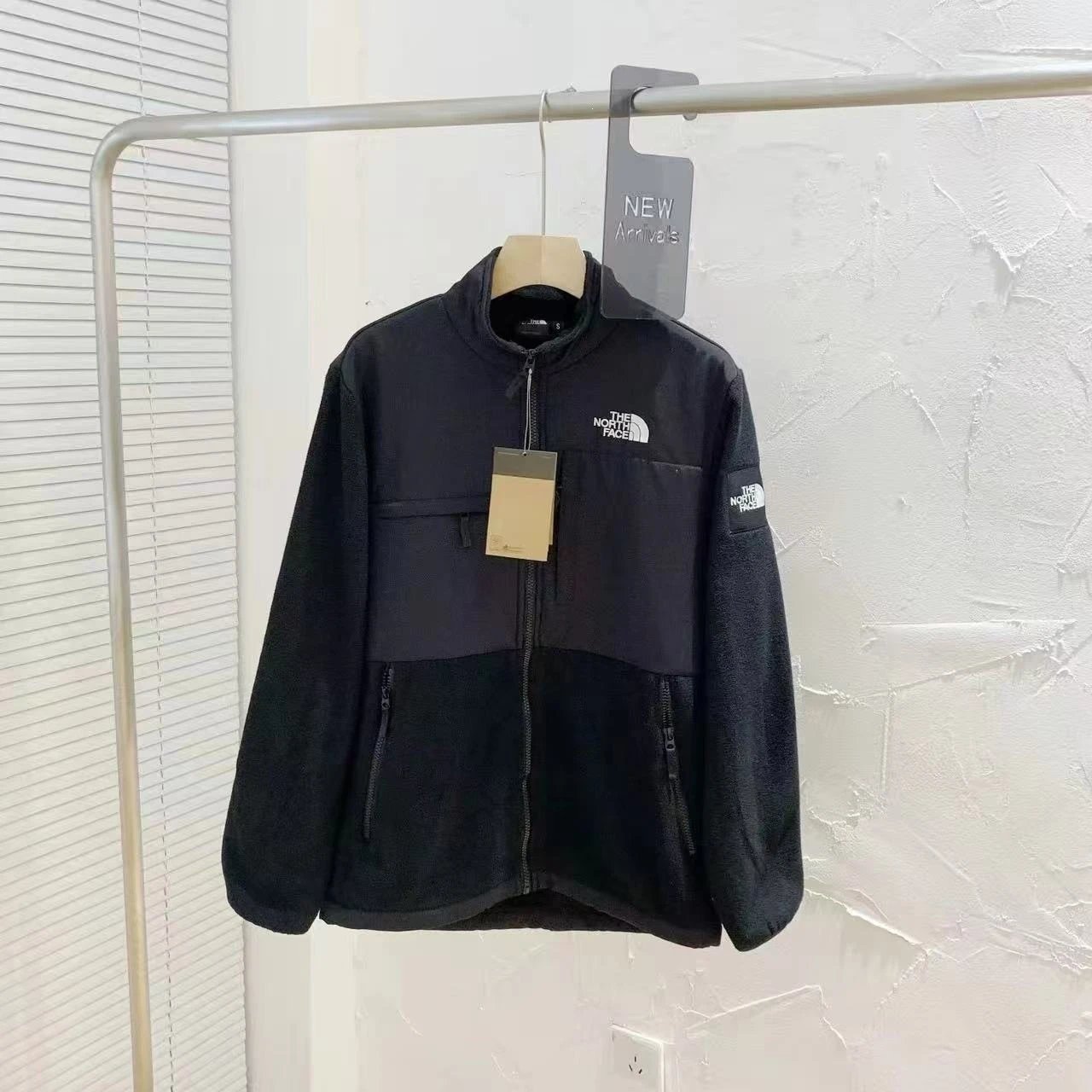 72051 Black