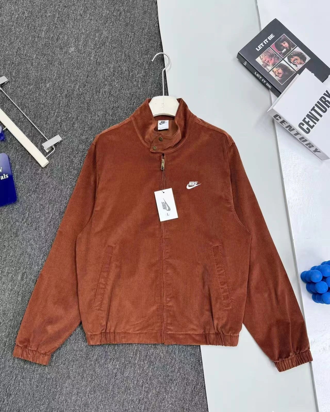 0632 Retro Brown