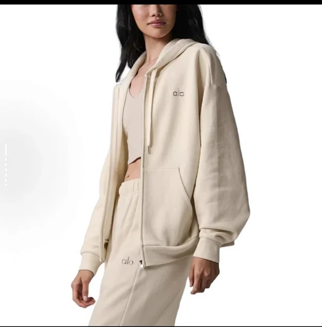 Alo Hoodies & Sweatshirts Logo Hooded Pullover Sweatshirt with Kangaroo Pocket product detail image 26