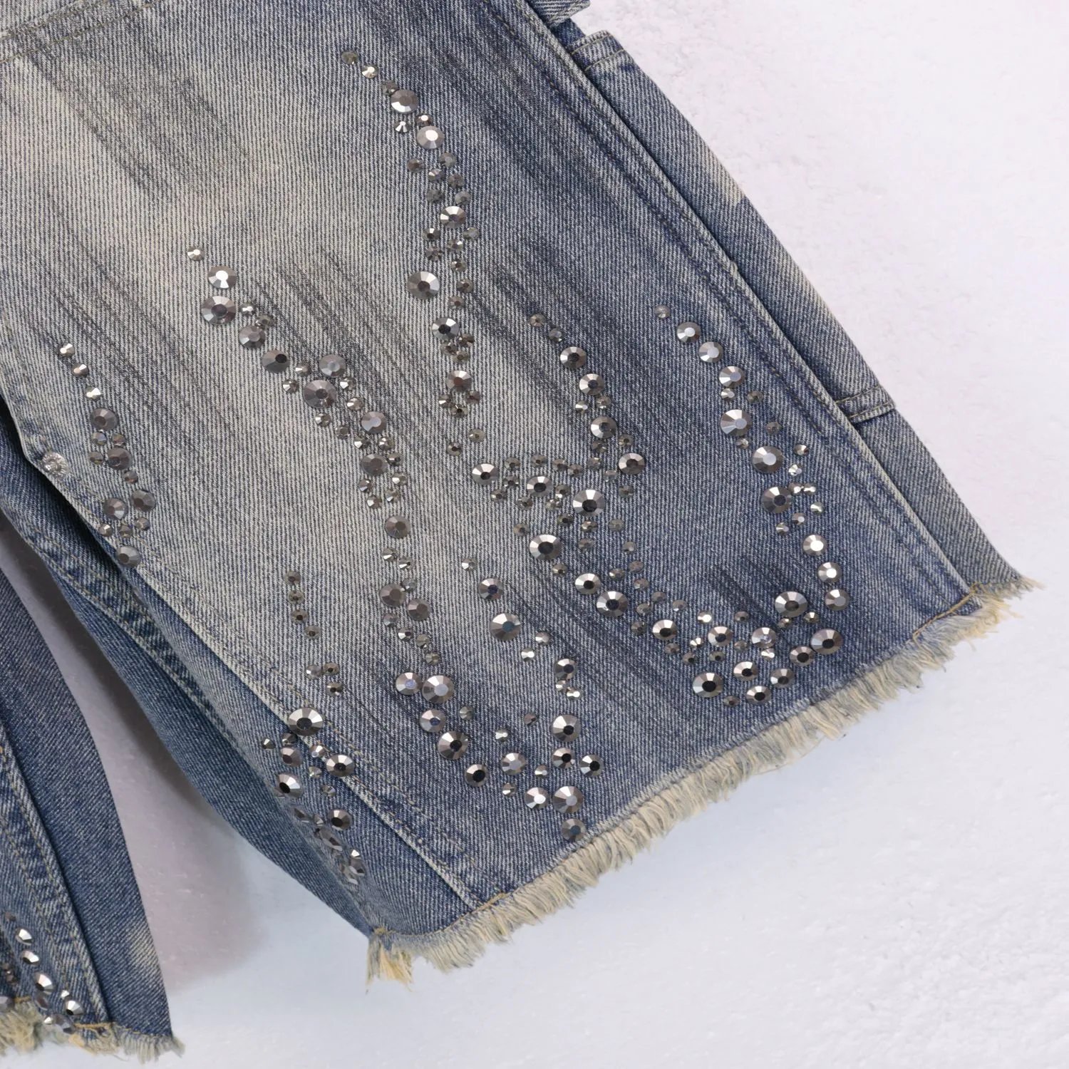 Design Distressed Denim Shorts with Crystal Embellishments Washed Blue Shorts - 6