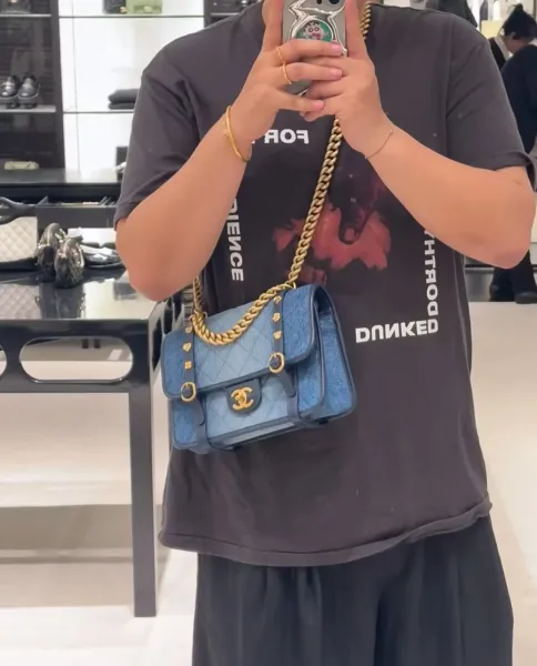 Off-White Pocket T-Shirt Gray T-Shirt - 40