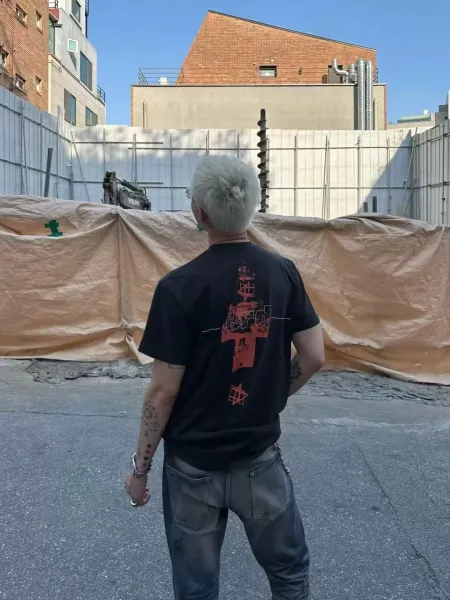 Off-White Pocket T-Shirt Gray T-Shirt - 42