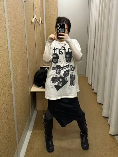 Off-White Pocket T-Shirt Gray T-Shirt - 12
