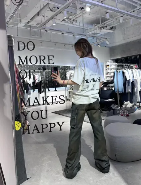 Off-White Pocket T-Shirt Gray T-Shirt - 47
