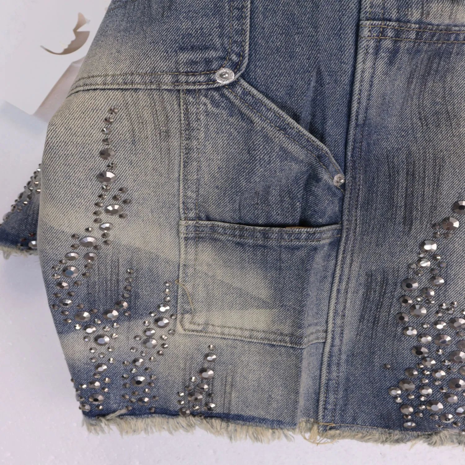 Design Distressed Denim Shorts with Crystal Embellishments Washed Blue Shorts - 7