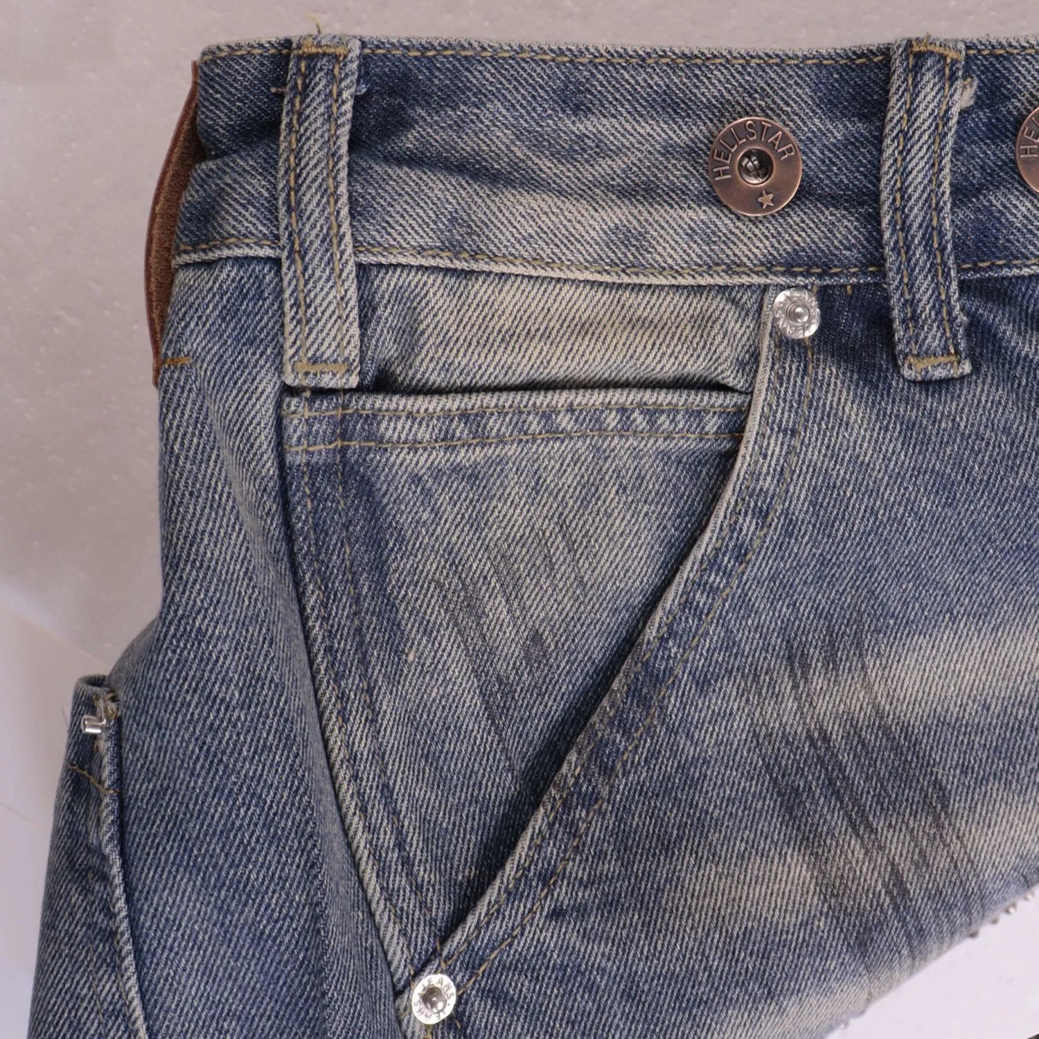Design Distressed Denim Shorts with Crystal Embellishments Washed Blue Shorts - 9