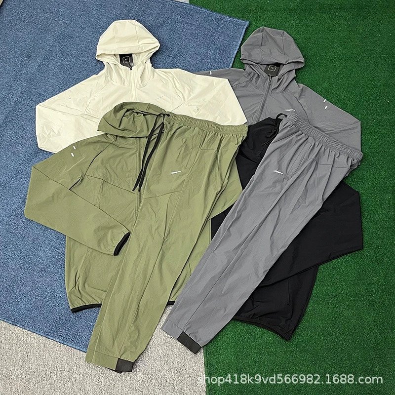 秋冬季跑步运动套装2025新款速干冰丝裤休闲外套拉链连帽防晒衣男