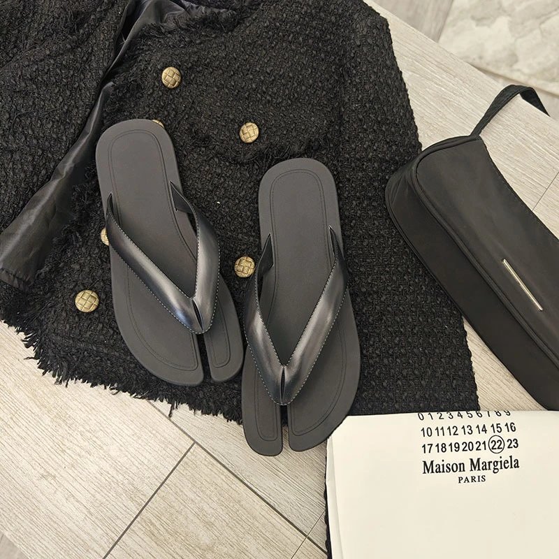 Maison margiela Slippers Tabi Flip Flops