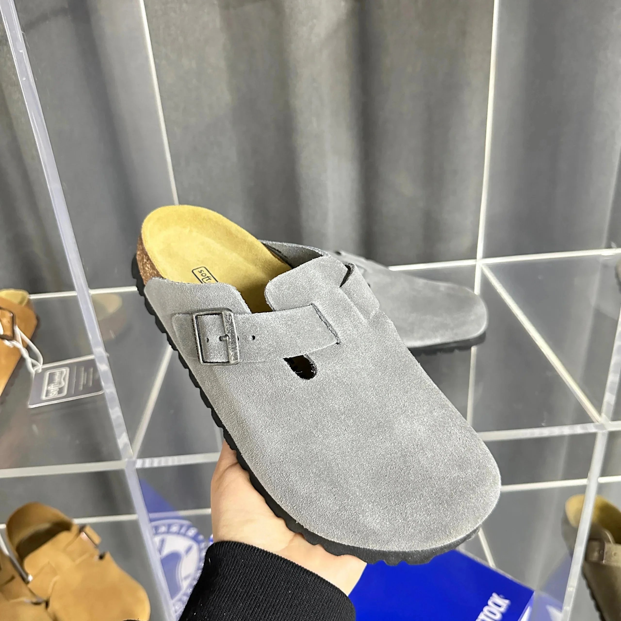 Closed-Toe Gray