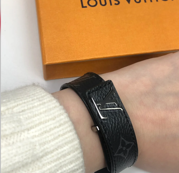 Lujia Leather Bracelet