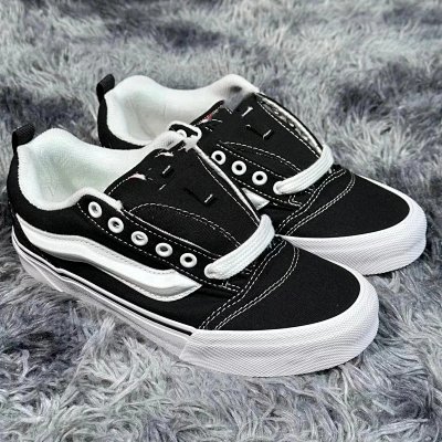 Vans Knu Skool