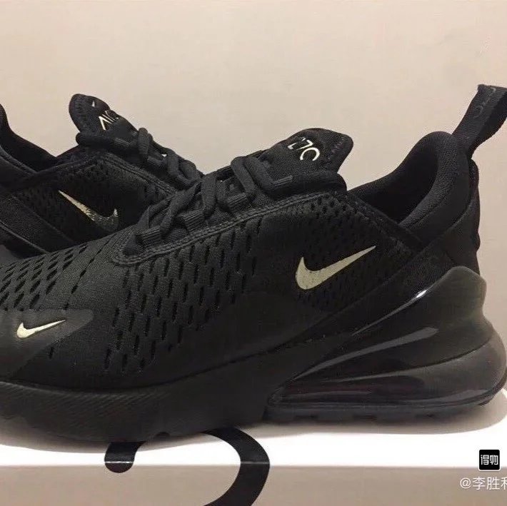 Air Max 270 (3 Colorways) foto 2