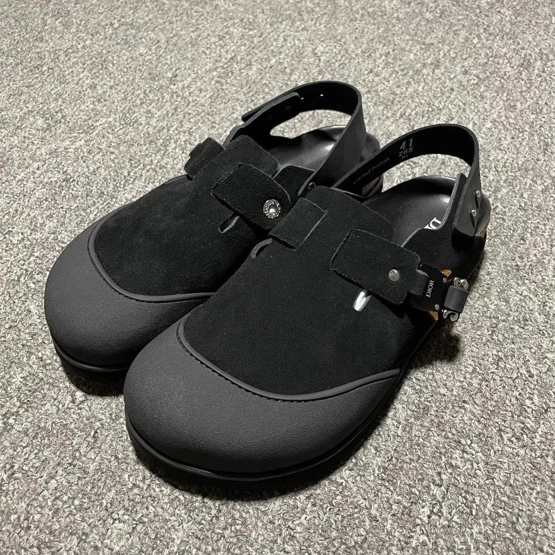 DIOR Black
