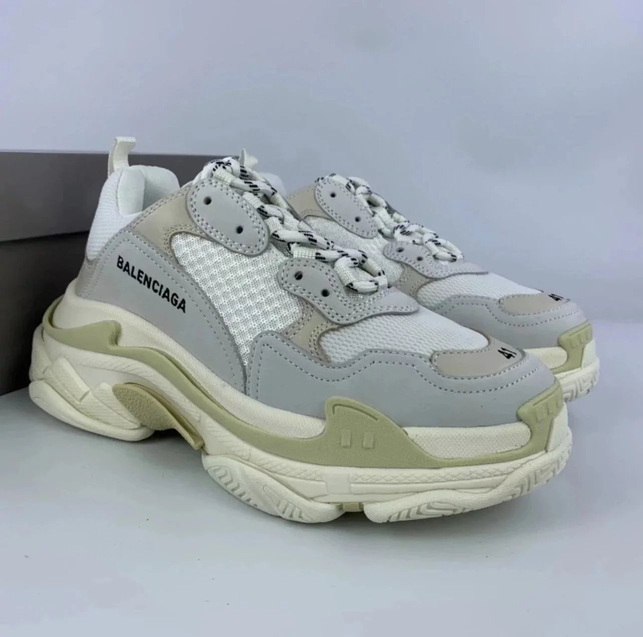 Off-White