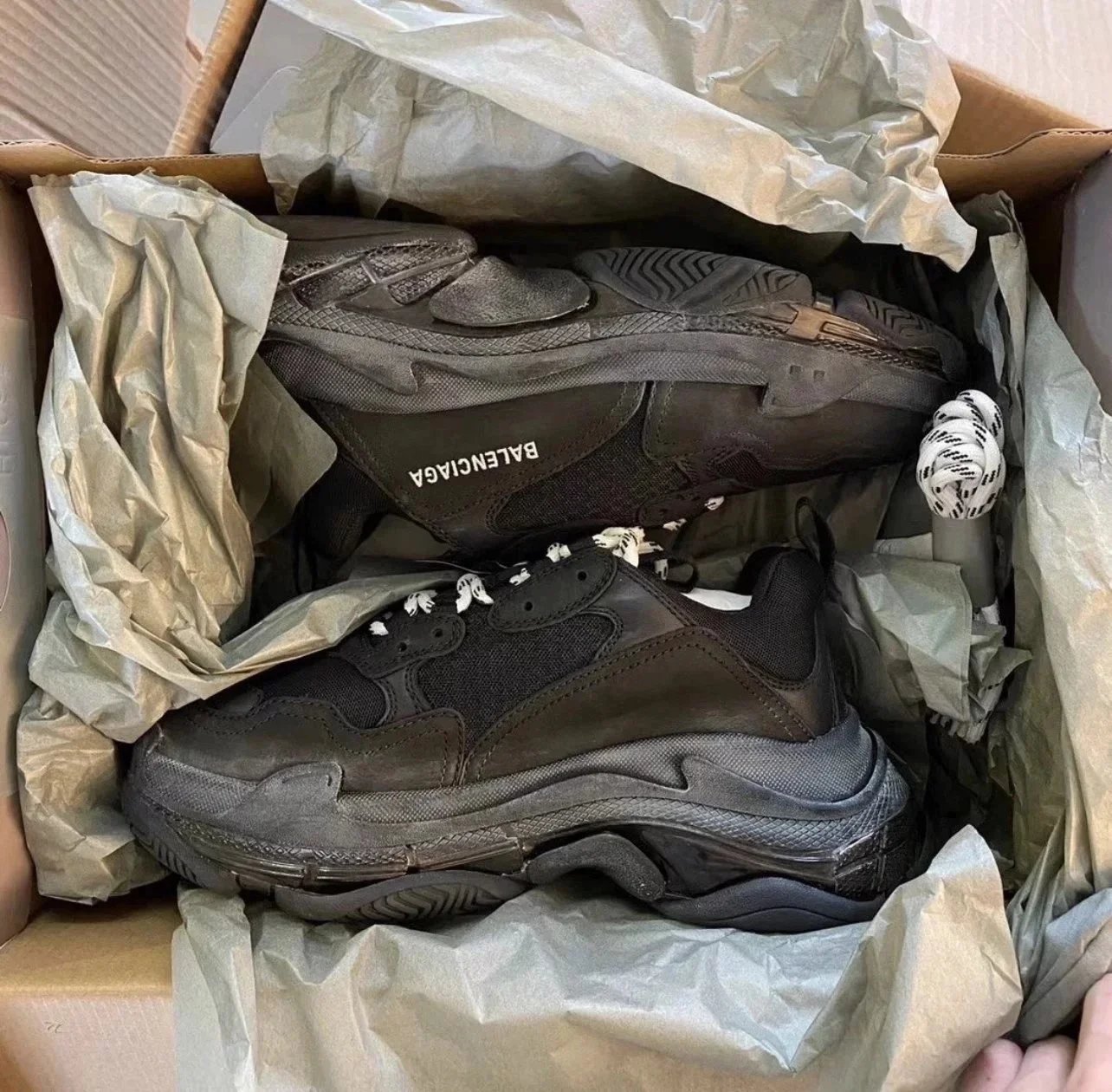 Air Cushion Pure Black