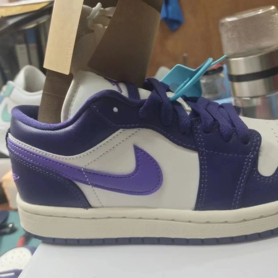 Two-Tone White Purple