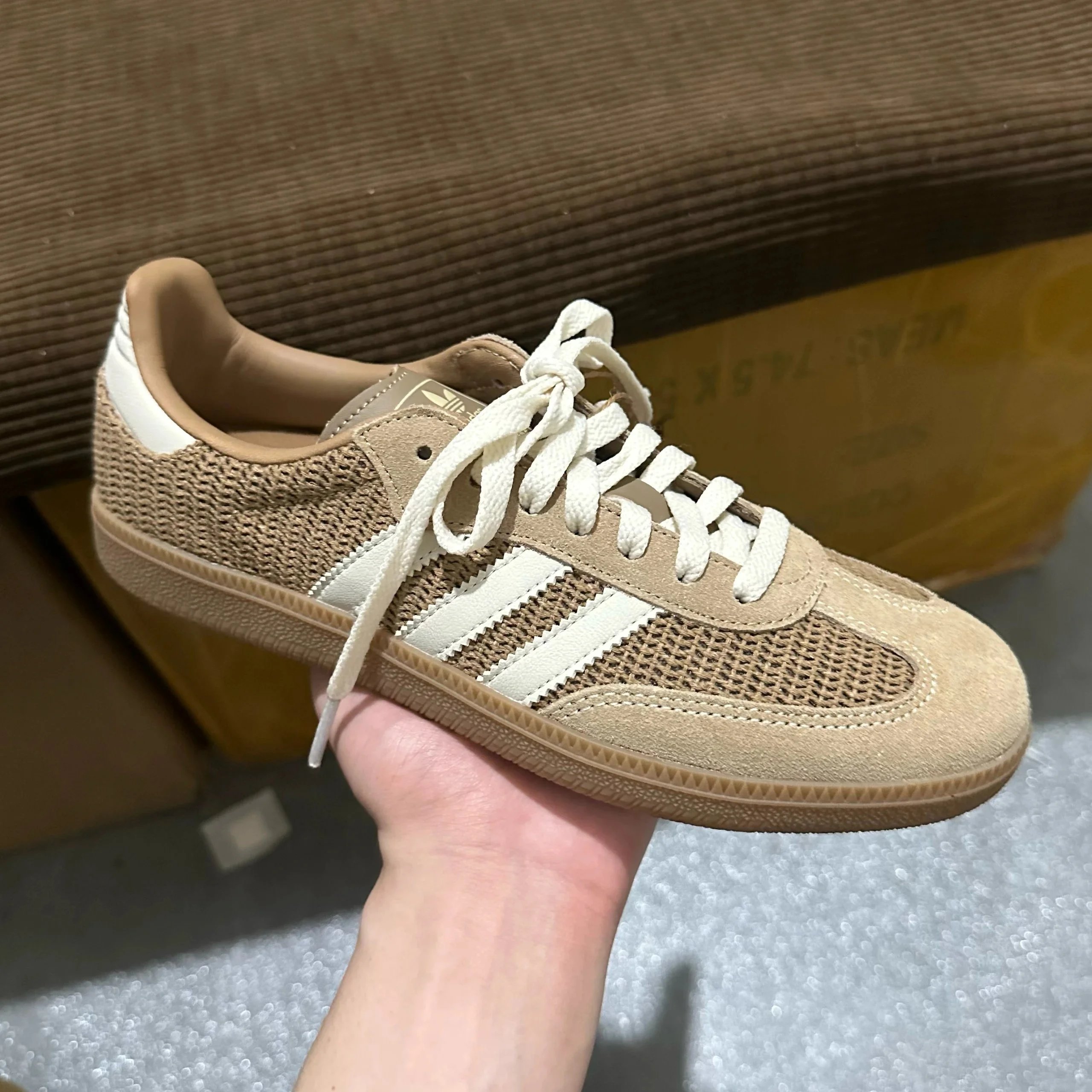 Khaki pattern