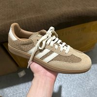 Khaki pattern