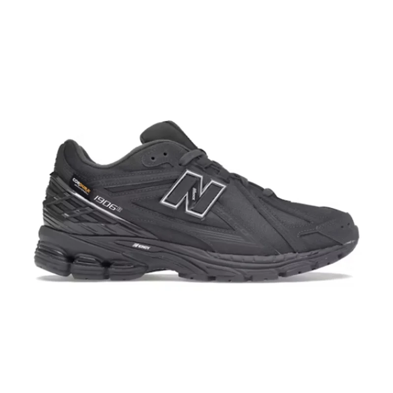 M batch New Balance 19O6R Cordura Magnet 