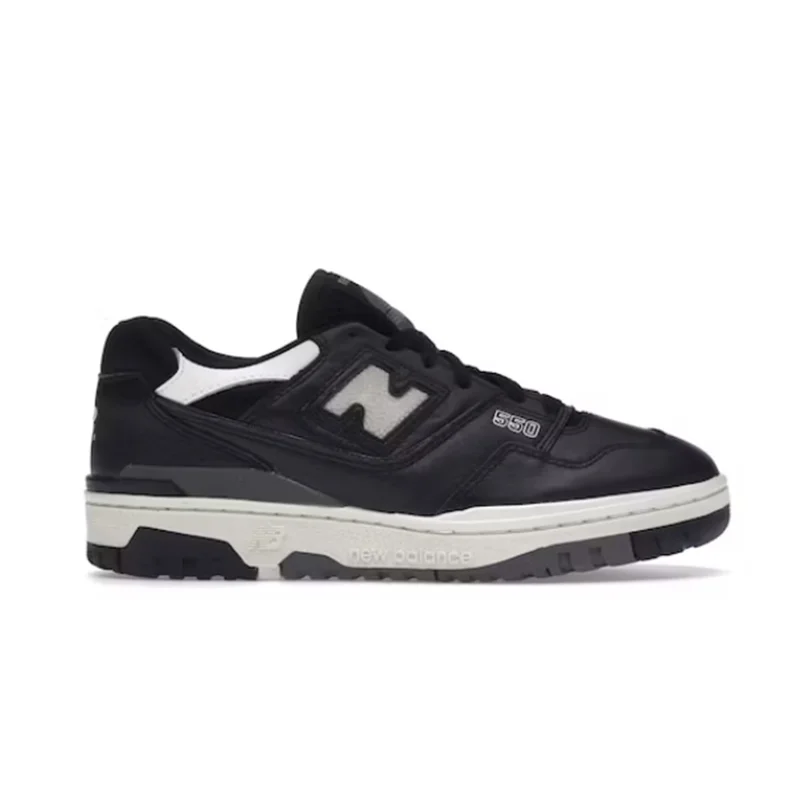 New Balance 55O Panda