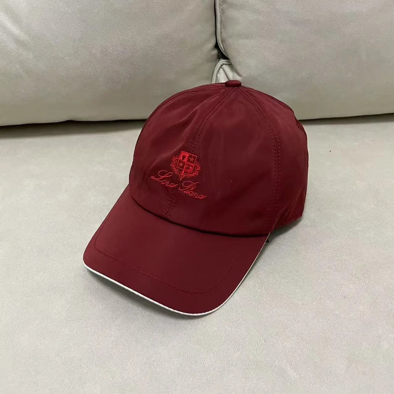 wine red
