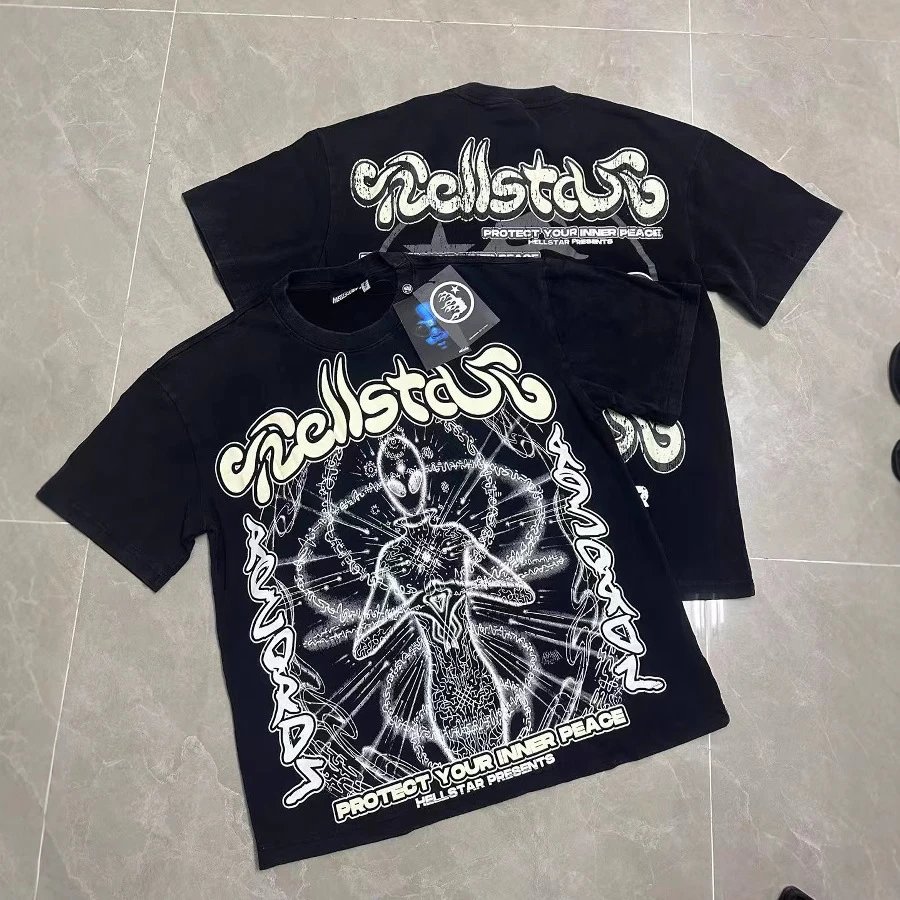 Loose short sleeved T-shirt