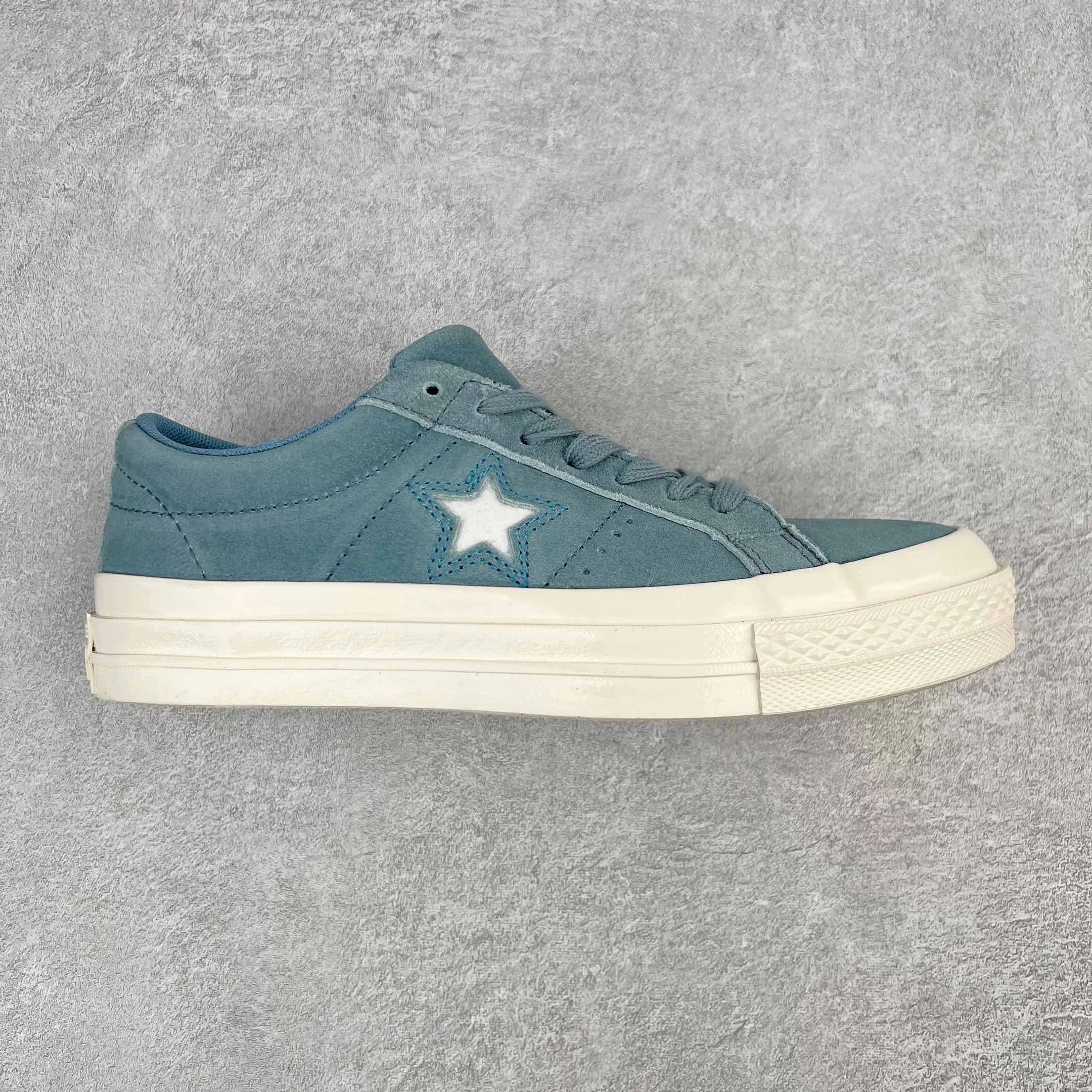 Unbranded Sneakers Low-Top Suede Star-Appliqué — Green