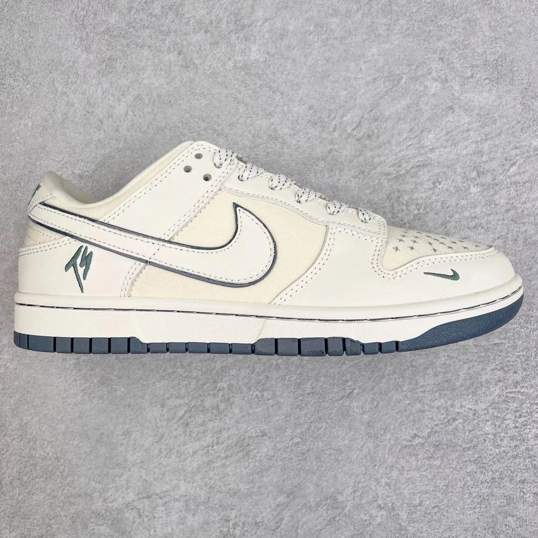 Nike Sneakers Dunk Low — Off-white
