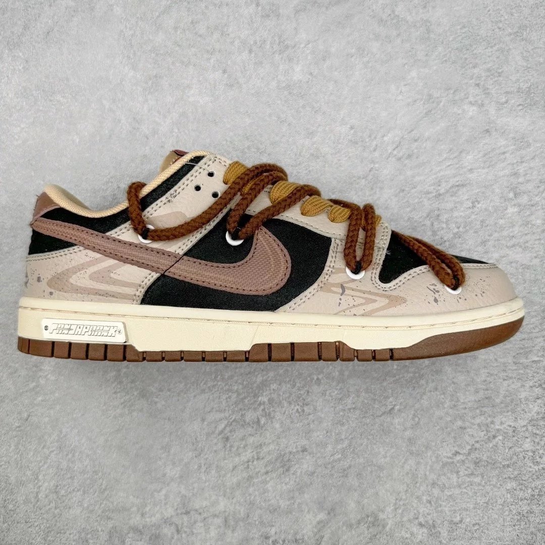 Nike Sneakers Dunk Low custom deconstructed — line graffiti black brown