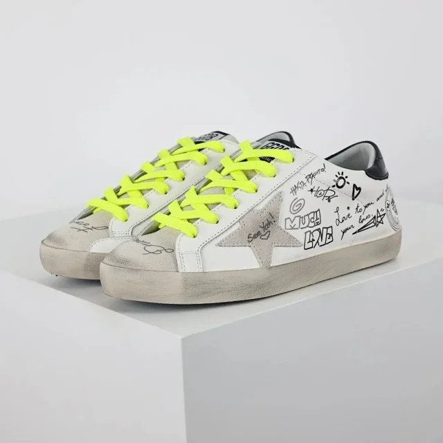 Golden Goose Sneakers Distressed star-appliqué low-top product detail image 8