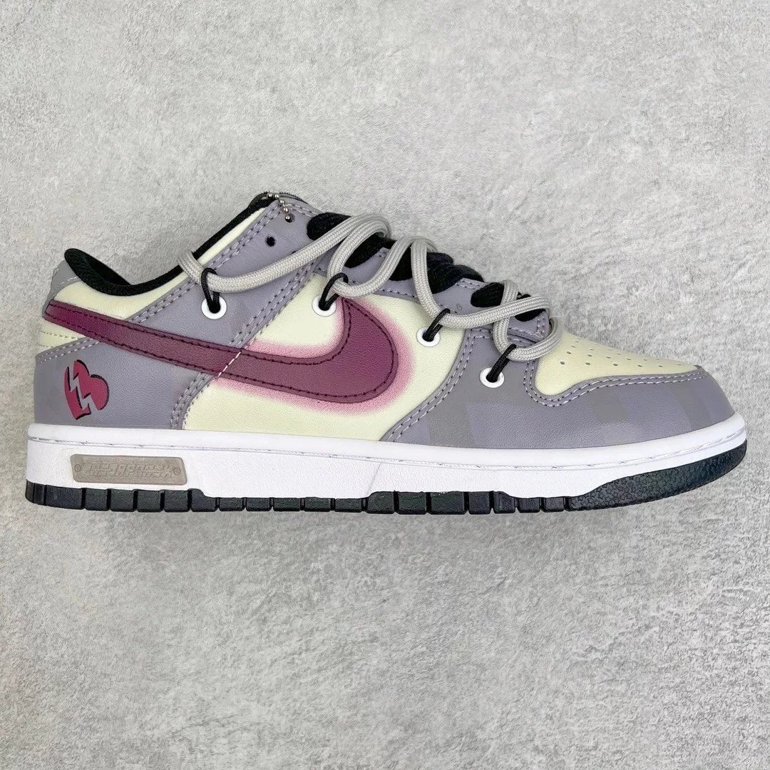 Nike Sneakers SB Dunk Low Deconstruction — purple