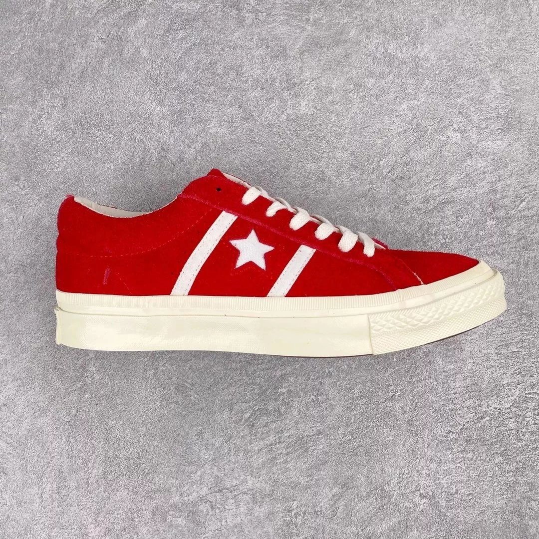 Unbranded Sneakers Low-Top Suede Star-Appliqué — Red