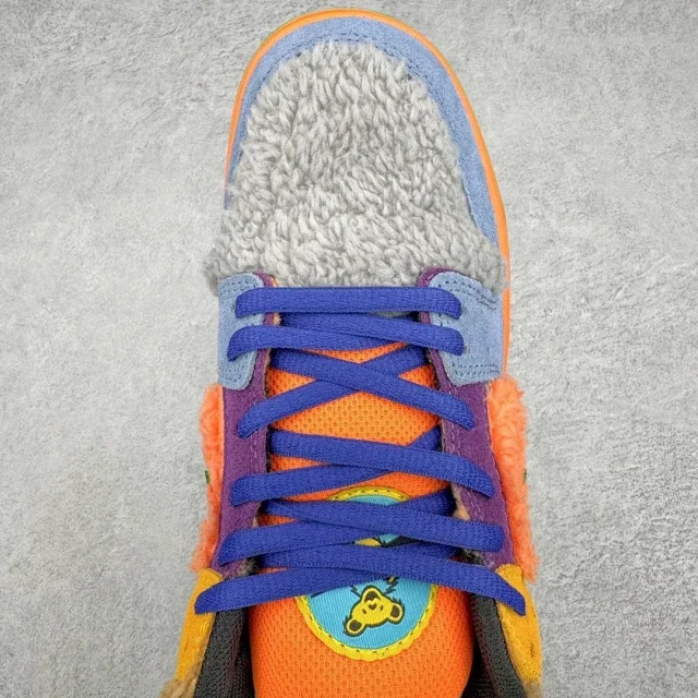 Nike Sneakers Dunk Low Custom Graphic product detail image 4