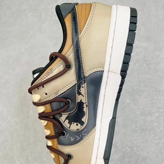Nike Sneakers SB Dunk Low Deconstruction product detail image 7