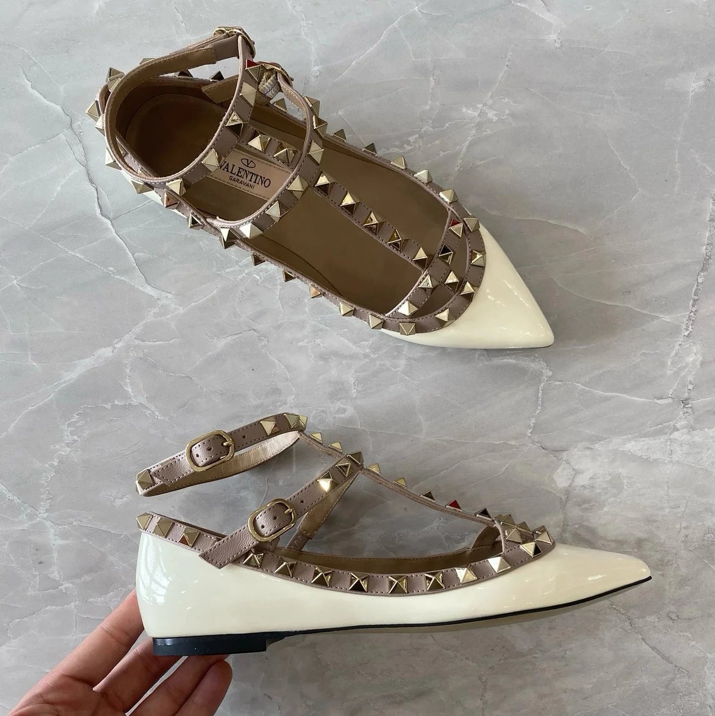 Valentino Garavani Casual Shoes Pointed-Toe Studded Ballet Flats — Flat two-loop white patent leather