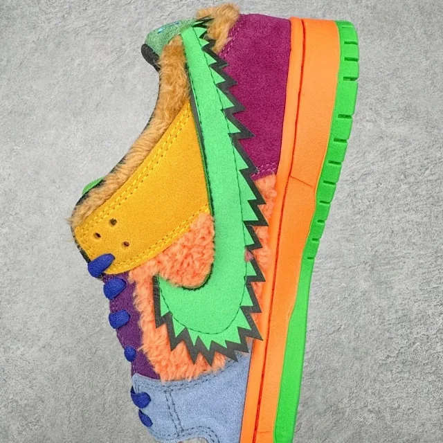 Nike Sneakers Dunk Low Custom Graphic product detail image 7