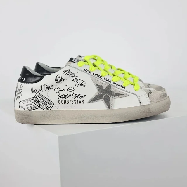 Golden Goose Sneakers Distressed star-appliqué low-top product detail image 7