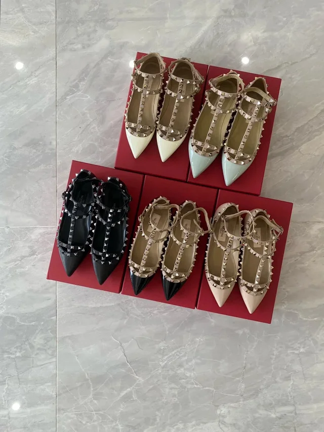 Valentino Garavani Casual Shoes Pointed-Toe Studded Ballet Flats product detail image 9