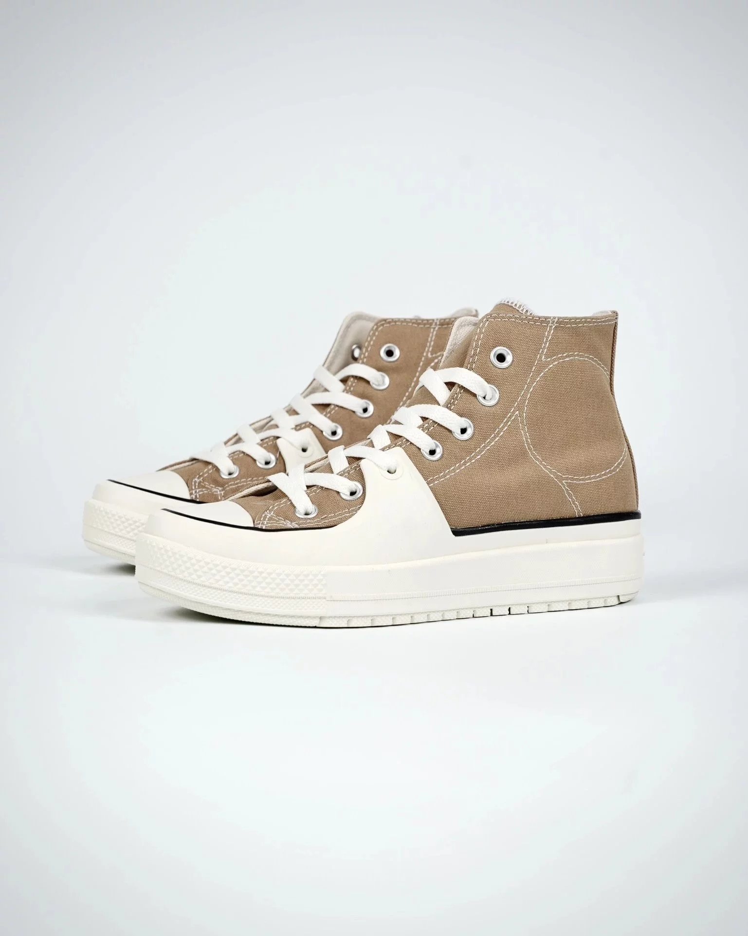 Converse Sneakers High-Top Platform Canvas — Khaki