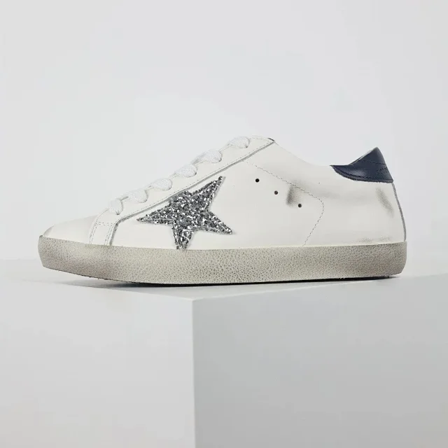 Golden Goose Sneakers Distressed star-appliqué low-top product detail image 10
