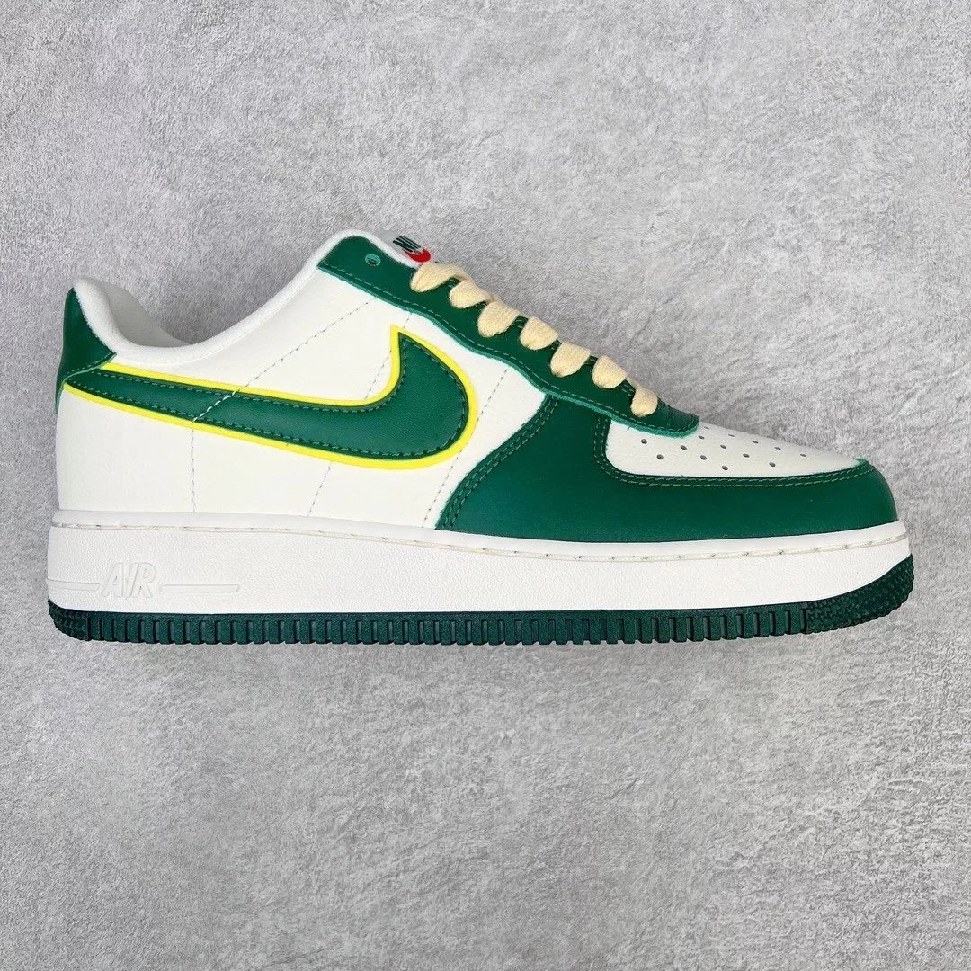 Nike Sneakers Air Force 1 Low Graphic — White and green