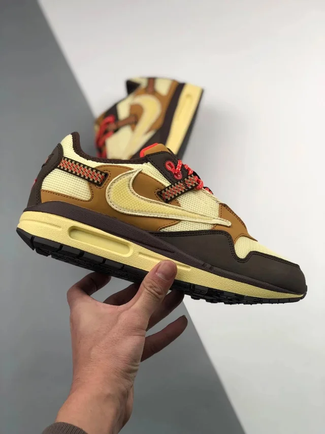 Nike Multiple sneaker models product detail image 4