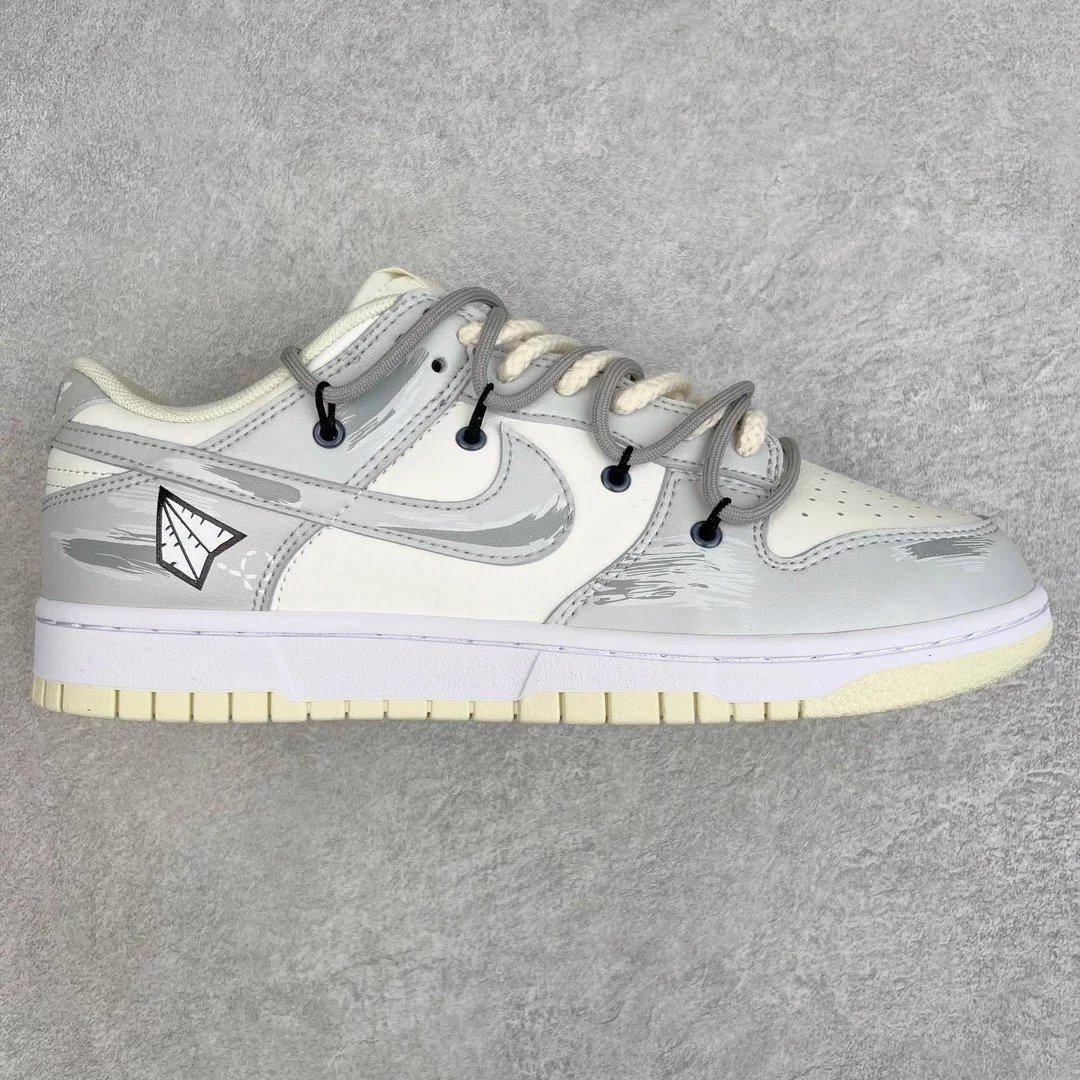 Nike Sneakers SB Dunk Low Deconstruction — Silver