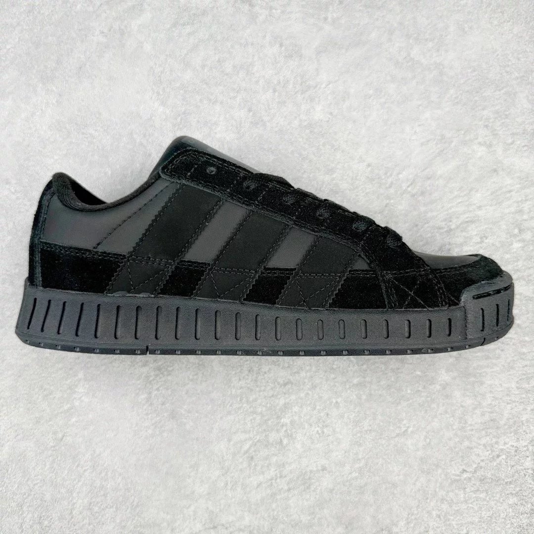 Unbranded Sneakers Low-Top Three-Stripe with Ribbed Sole — All black