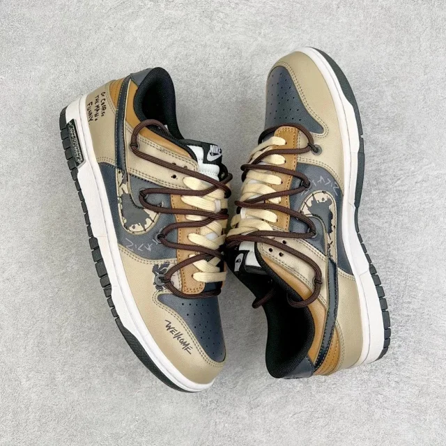 Nike Sneakers SB Dunk Low Deconstruction product detail image 3