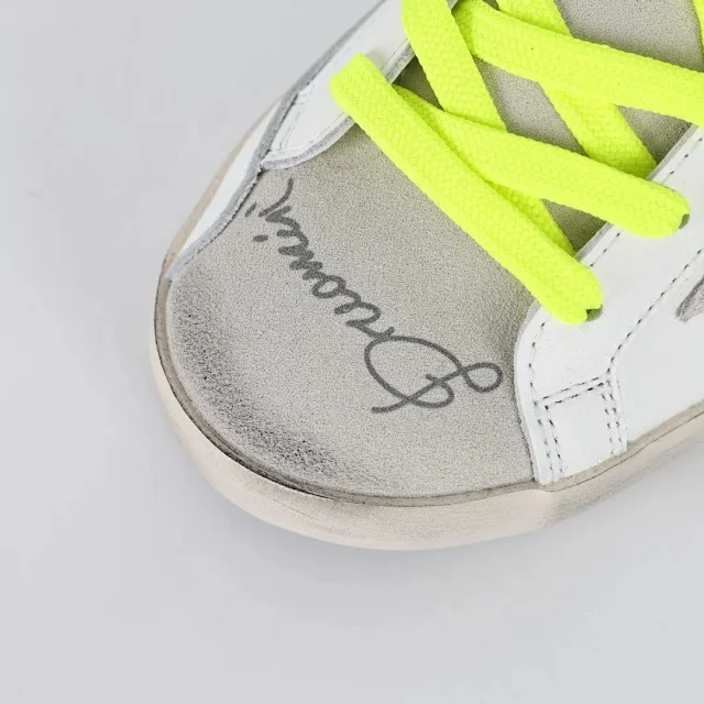 Golden Goose Sneakers Distressed star-appliqué low-top product detail image 5