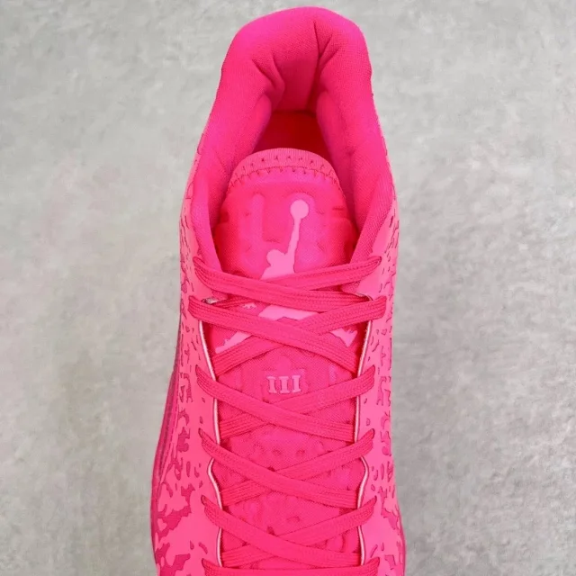 Jordan Sneakers Zion 3 product detail image 5